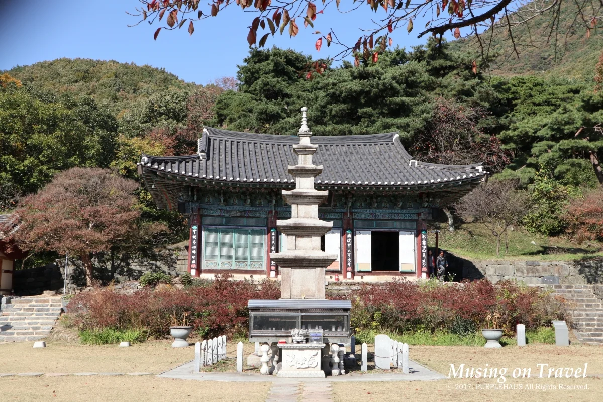 계룡산 신원사의 초가을 풍경