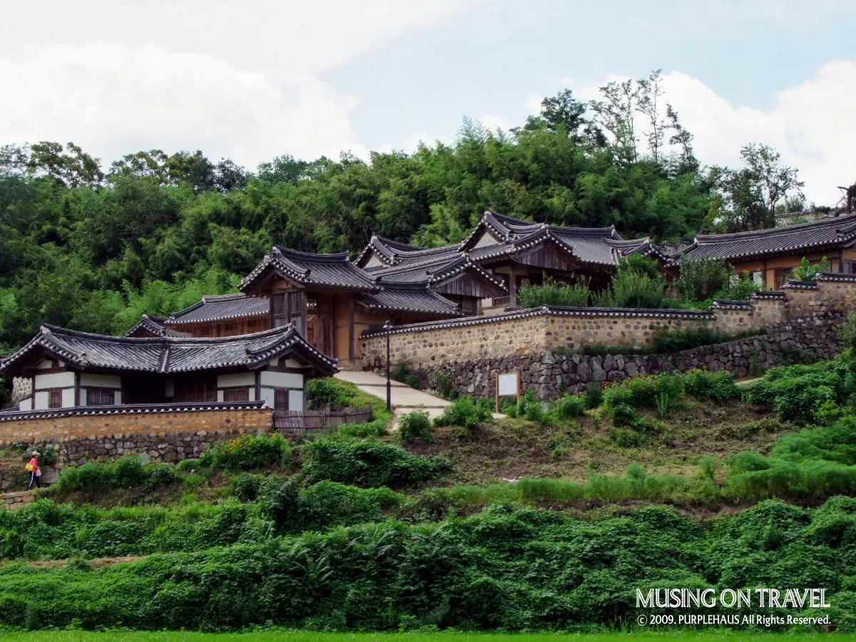 경주 양동마을 99칸 기와집 향단